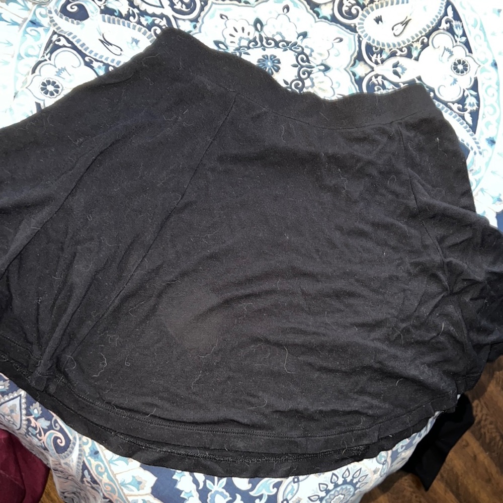 Garage skater skirt